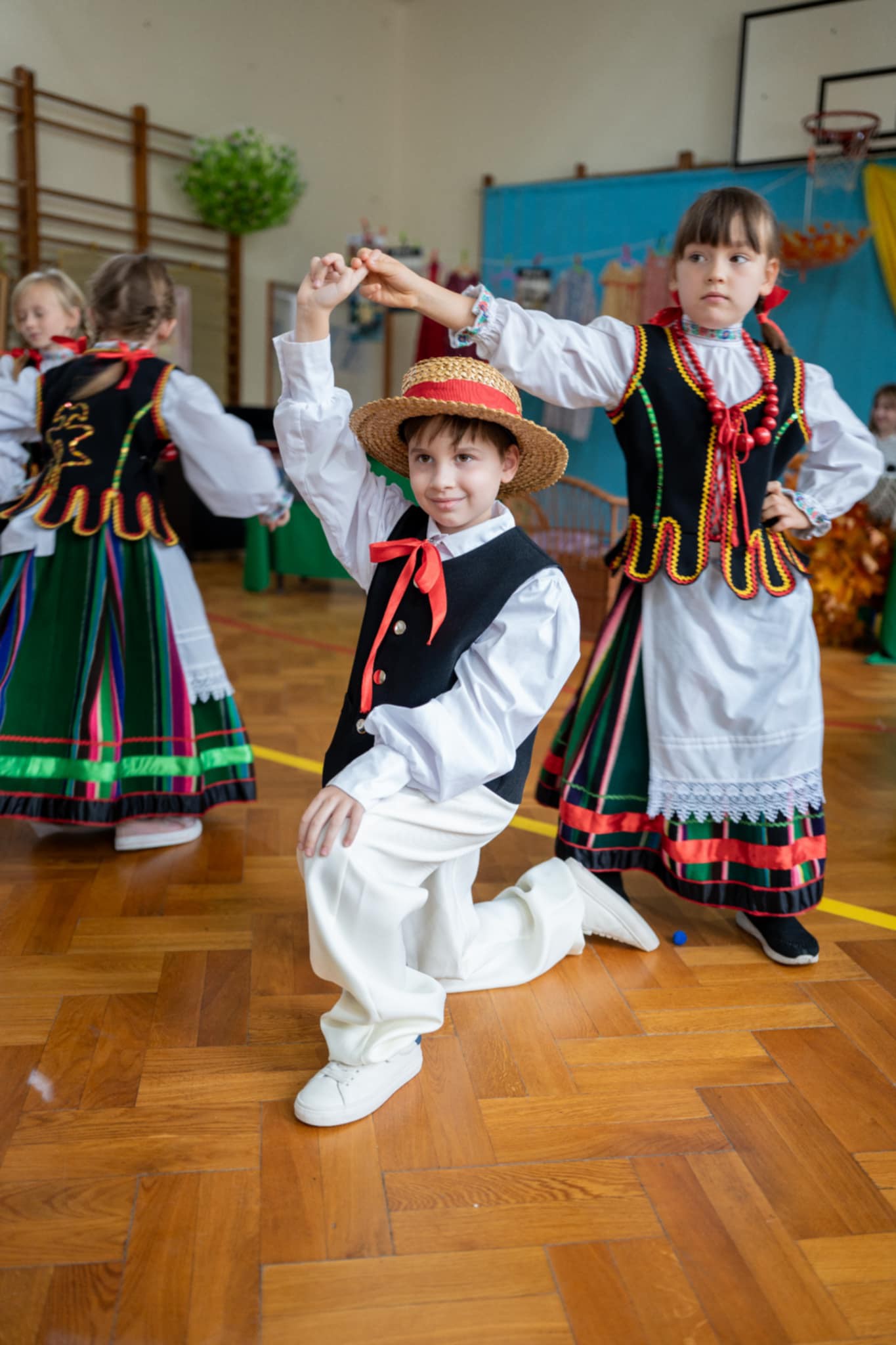 561024097 1274952104433392 6362579032435573484 n